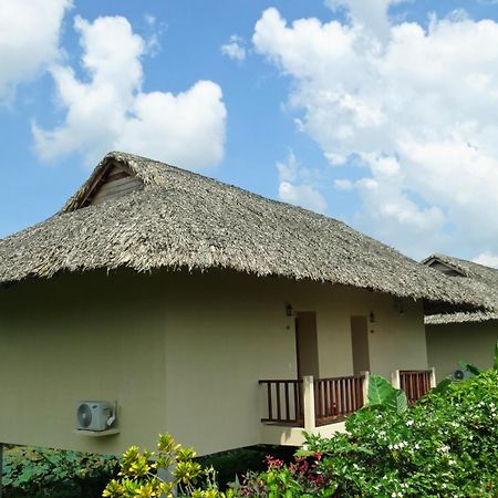 Mekong Riverside Boutique Resort & Spa Кай-Бе Номер фото